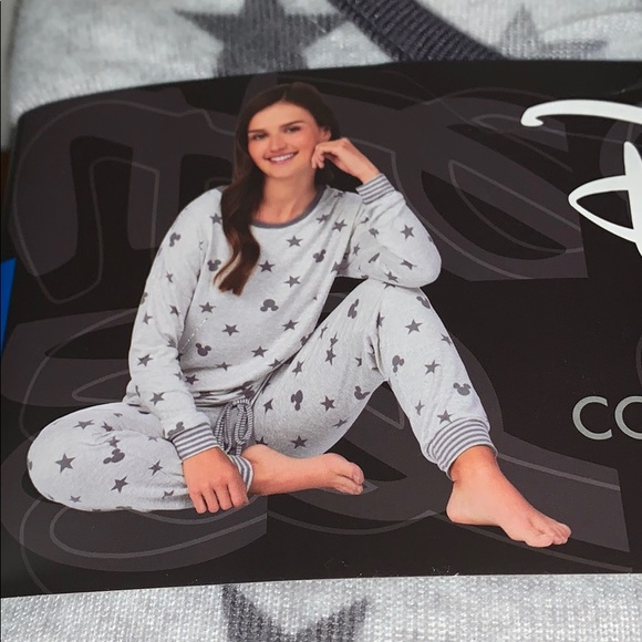 Disney Mickey Lounge Pjs Set, 2-Piece, Grey - Picture 8 of 16